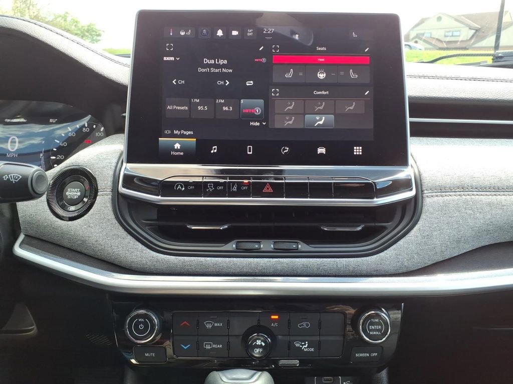Used 2022 Jeep Compass Latitude w/ Sun and Sound Group image 20
