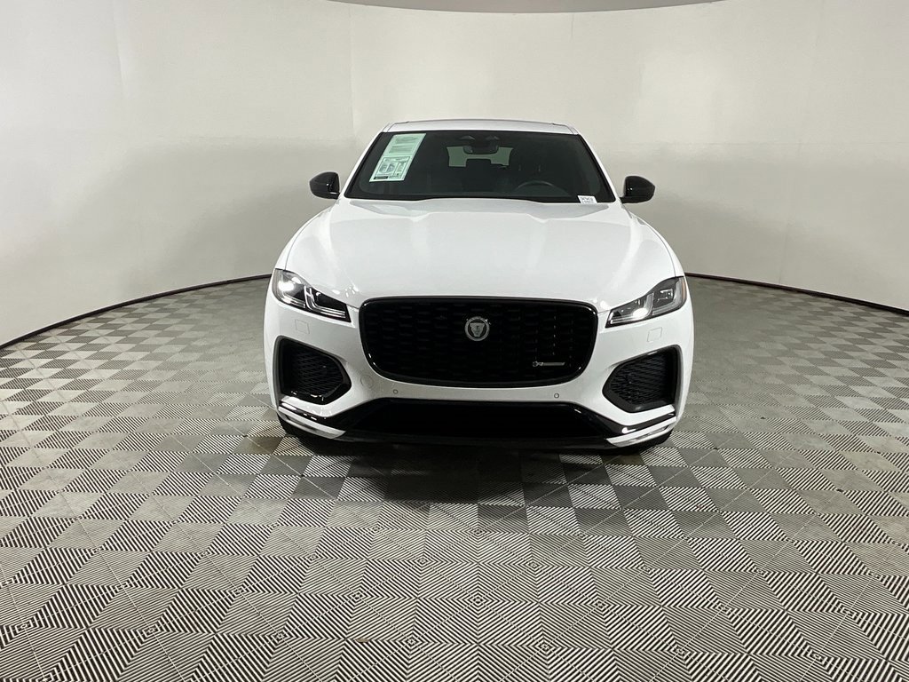 Used 2025 Jaguar F-PACE R-Dynamic S image 7