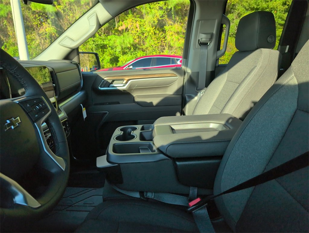 New 2026 Chevrolet Silverado 1500 ZR2 image 2