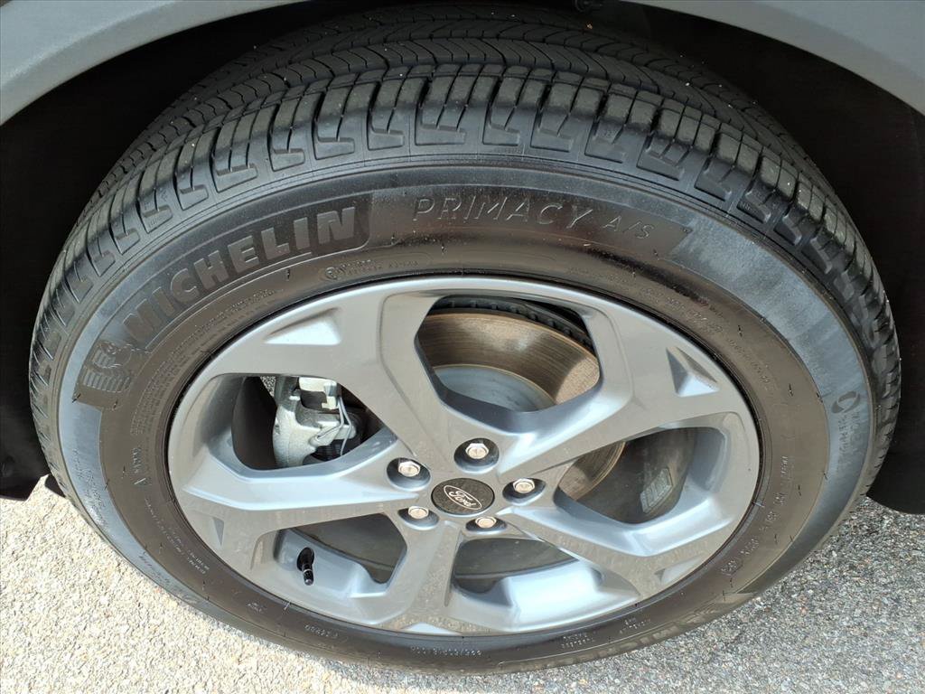 Used 2025 Ford Escape ST-Line w/ Equipment Group 301A FWD image 4