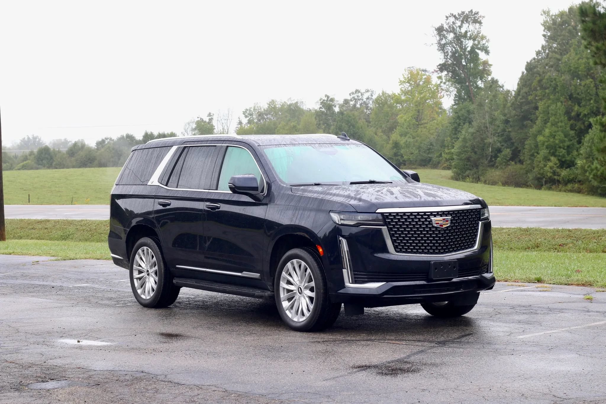 Used 2021 Cadillac Escalade Luxury AWD/4WD image 1