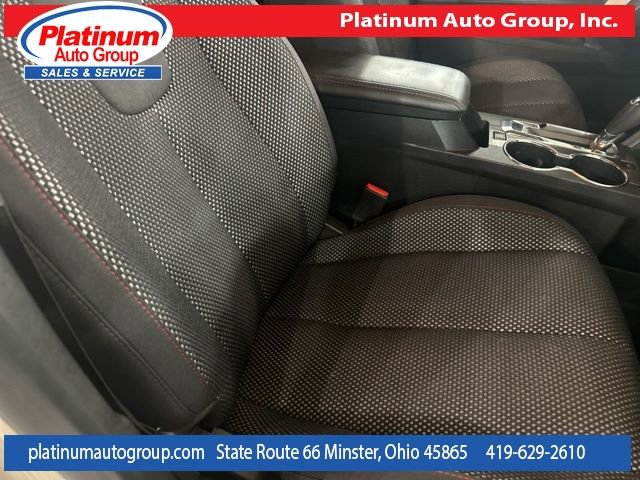 Used 2016 Chevrolet Equinox LT w/ Convenience Package image 29