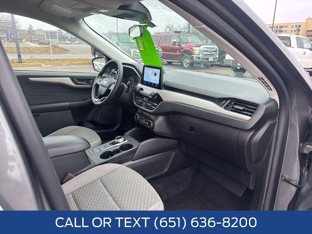 Used 2022 Ford Escape SE w/ Cold Weather Package image 30