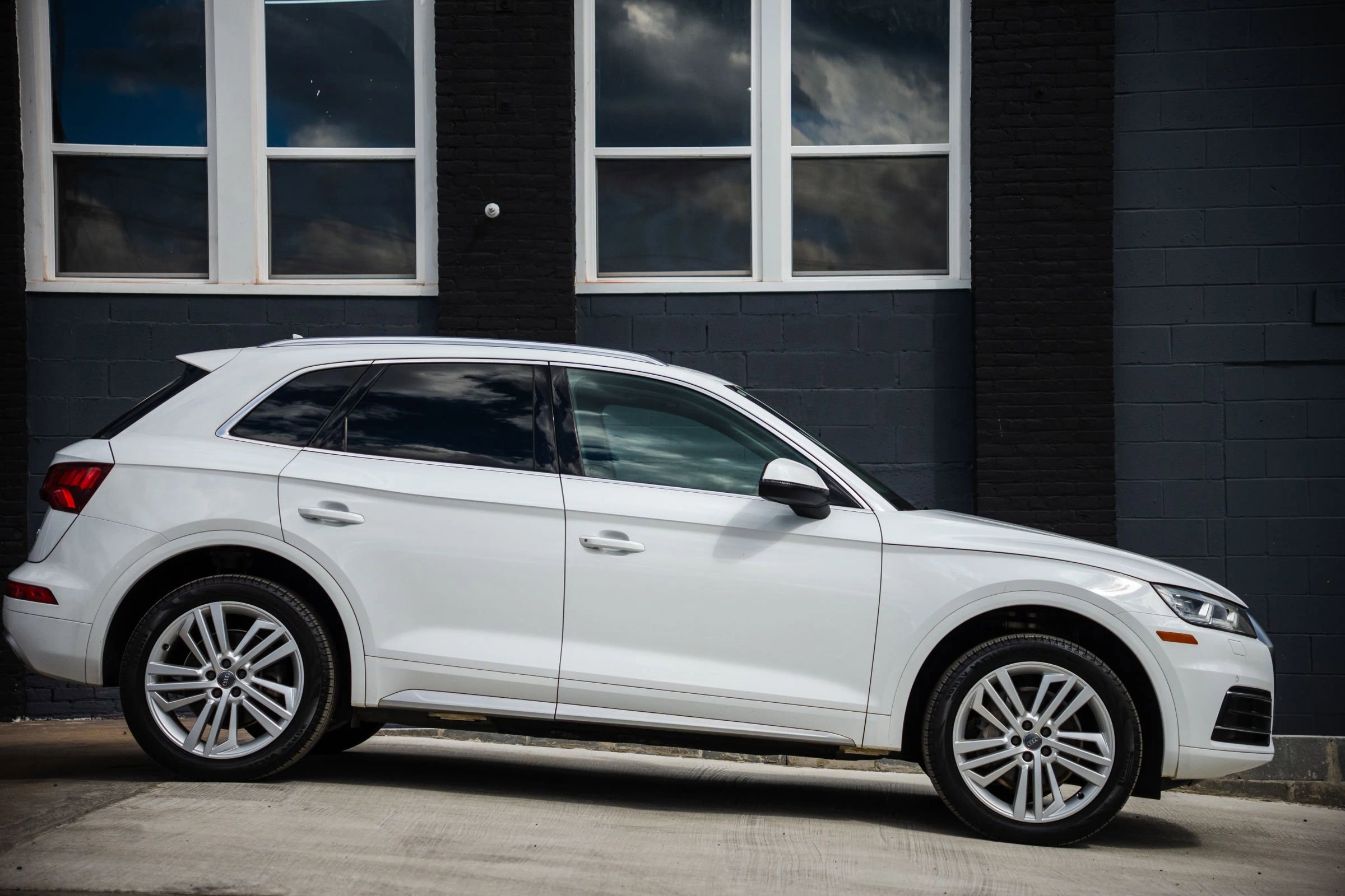 Used 2018 Audi Q5 2.0T Premium Plus image 4