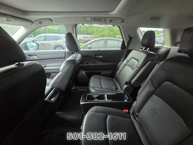 Certified 2024 Nissan Pathfinder SL w/ SL Premium Package FWD image 10