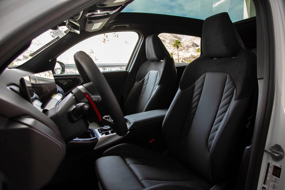 Used 2025 BMW X3 M50 w/ Premium Package image 22