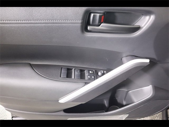 Used 2026 Toyota Corolla Cross LE image 35