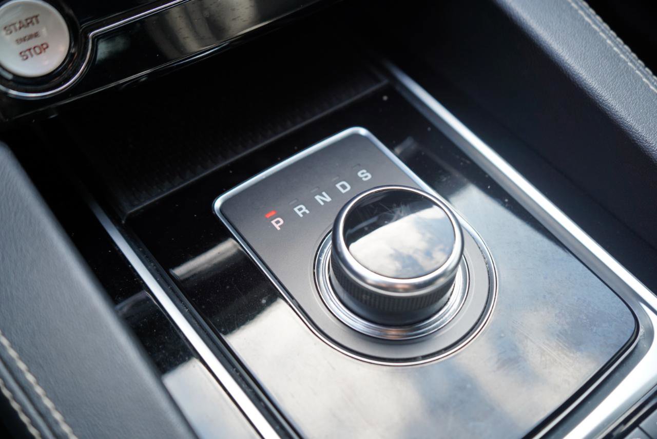 Used 2019 Jaguar F-PACE R-Sport image 54