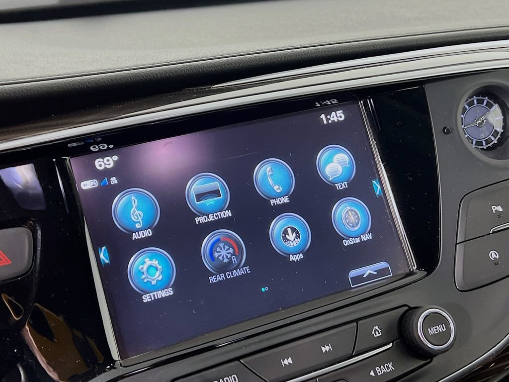 Certified 2020 Buick Envision Essence AWD/4WD image 12