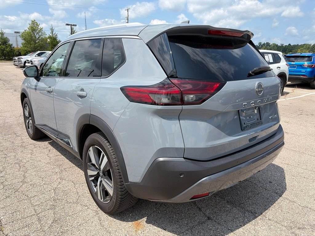 Used 2023 Nissan Rogue SL AWD/4WD image 40