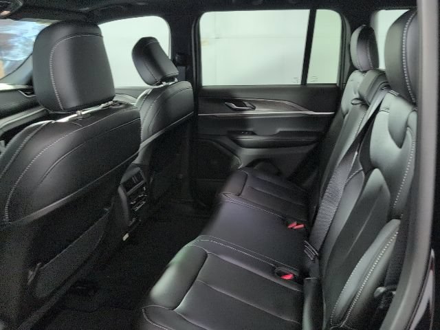 New 2025 Jeep Grand Cherokee Limited AWD/4WD image 10
