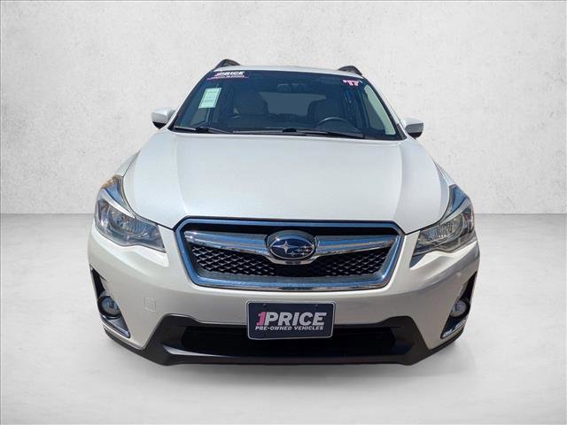 Used 2017 Subaru Crosstrek 2.0i Premium AWD/4WD image 2