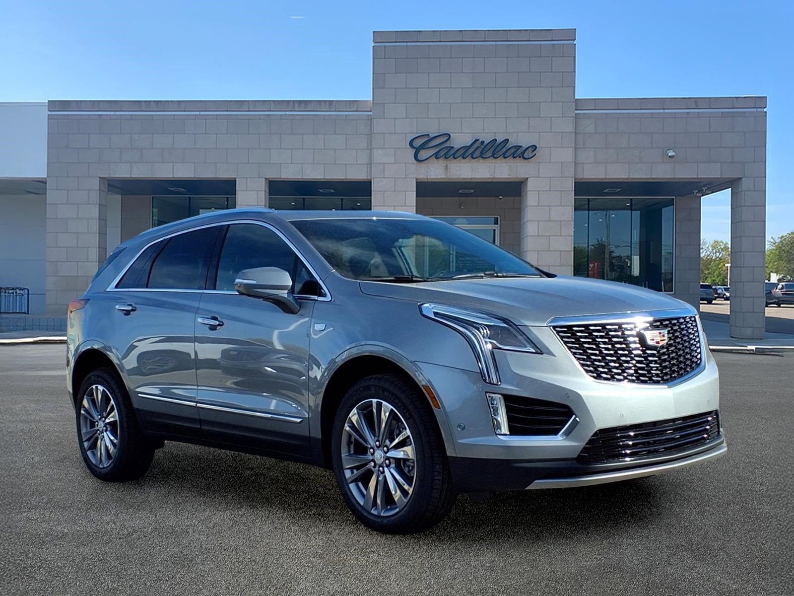 New 2026 Cadillac XT5 Premium Luxury w/ Driver Assist Package AWD/4WD image 3