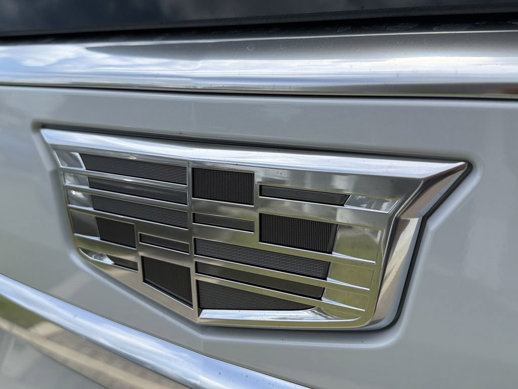 New 2026 Cadillac Escalade Luxury w/ LPO, Radiant Package AWD/4WD image 10