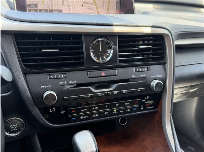 Used 2019 Lexus RX 350L FWD image 43