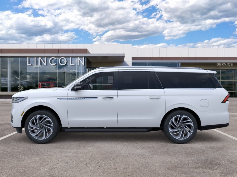 New 2026 Lincoln Navigator L Premier AWD/4WD image 26