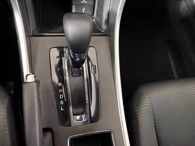 Used 2015 Honda Accord LX image 18