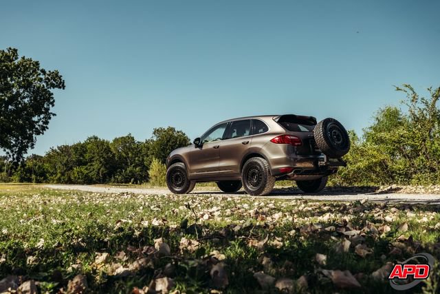 Used 2013 Porsche Cayenne AWD/4WD image 19