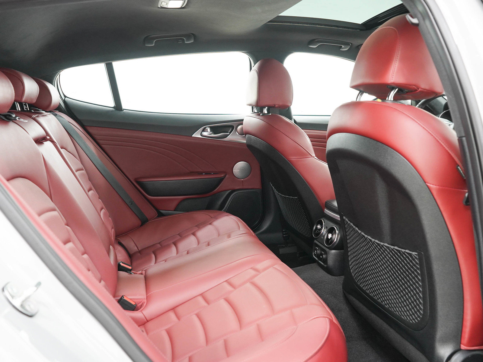 Used 2023 Kia Stinger GT2 AWD/4WD image 12