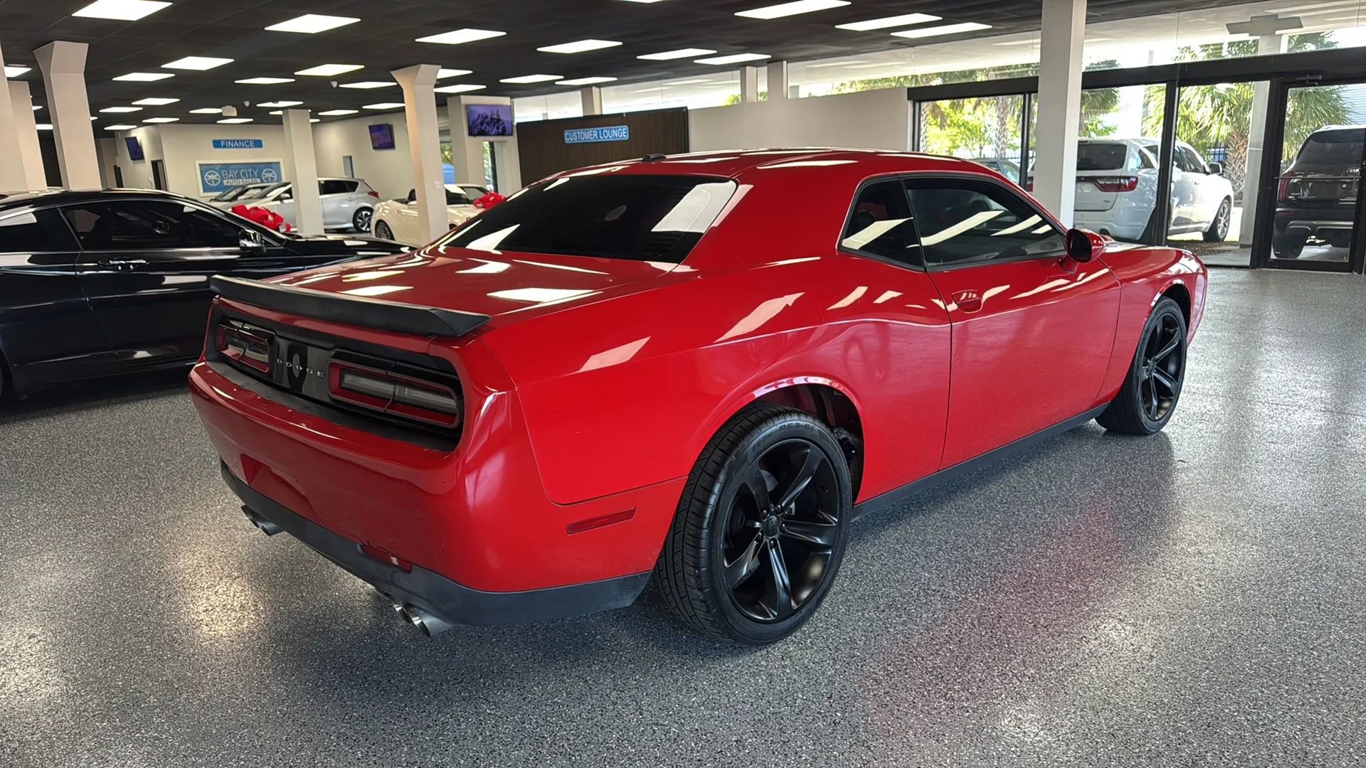 Used 2015 Dodge Challenger R/T w/ Quick Order Package 22B R/T RWD image 7