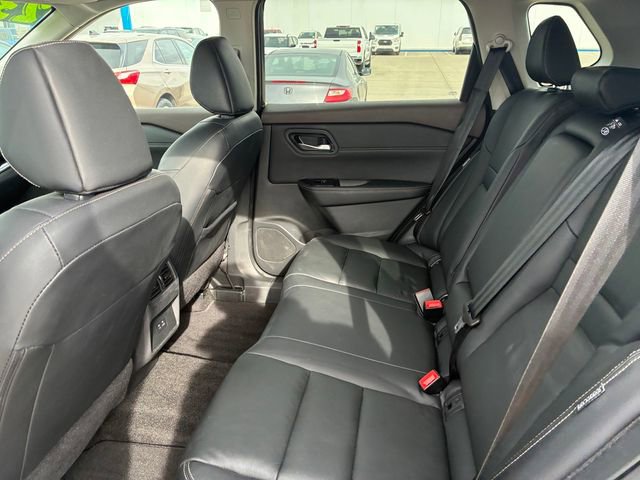 Used 2023 Nissan Rogue SL image 11