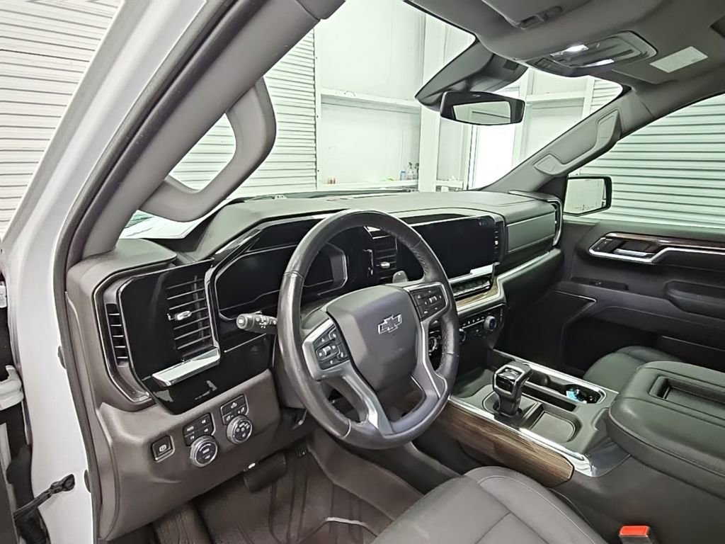 Used 2022 Chevrolet Silverado 1500 RST image 13