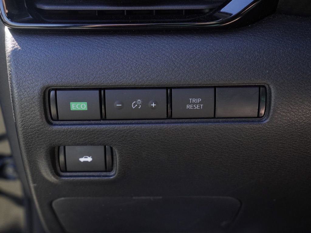 Certified 2023 Nissan Sentra SV image 10