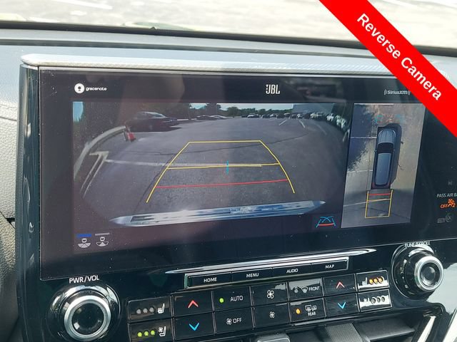 Certified 2021 Toyota Highlander Platinum AWD/4WD image 15