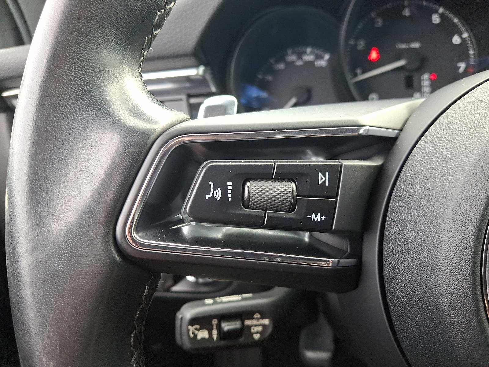 Used 2023 Porsche Macan image 22