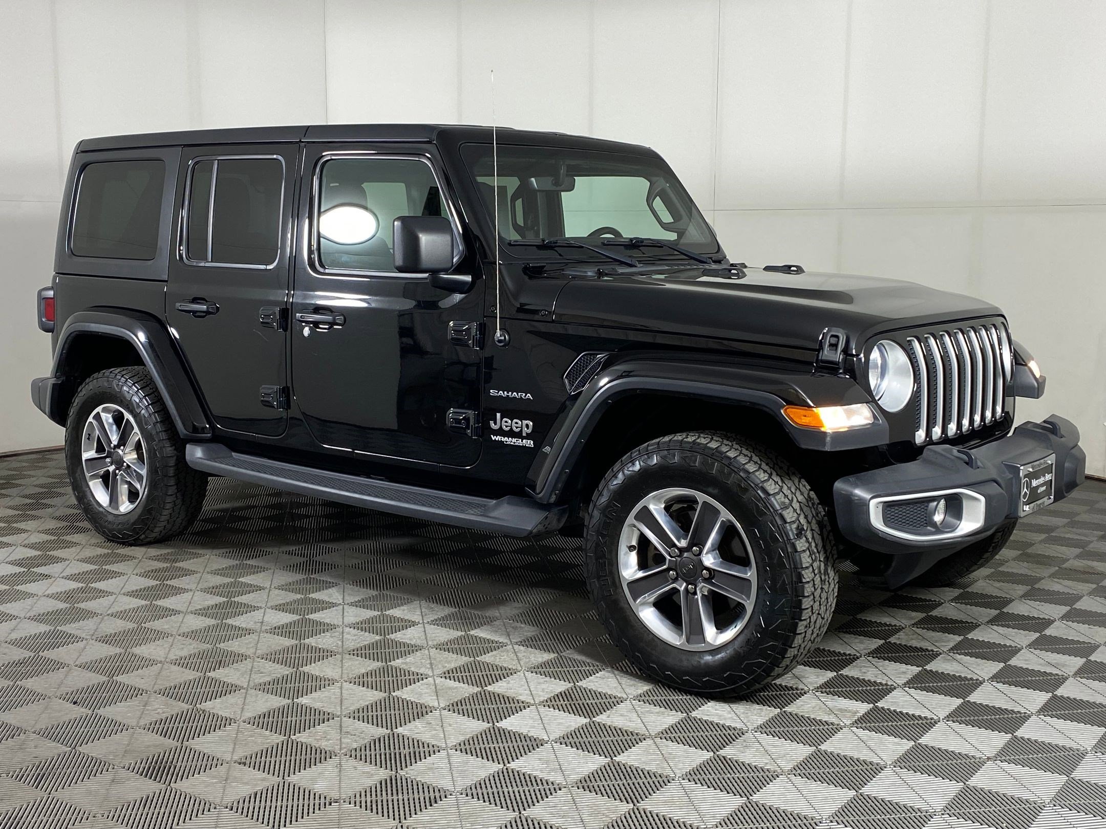 Used 2020 Jeep Wrangler Unlimited Sahara image 7