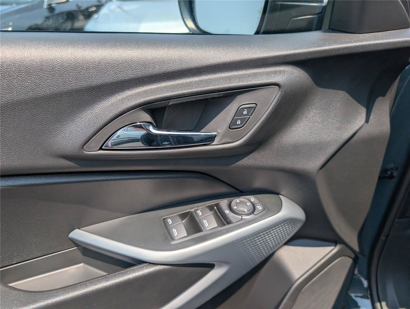 New 2026 Chevrolet Trax LS FWD image 15