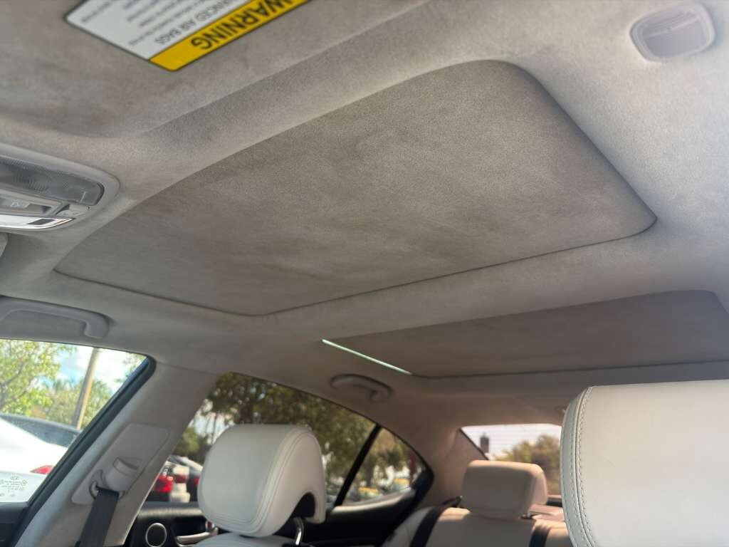 Used 2014 Kia Cadenza Premium w/ Technology Package image 19