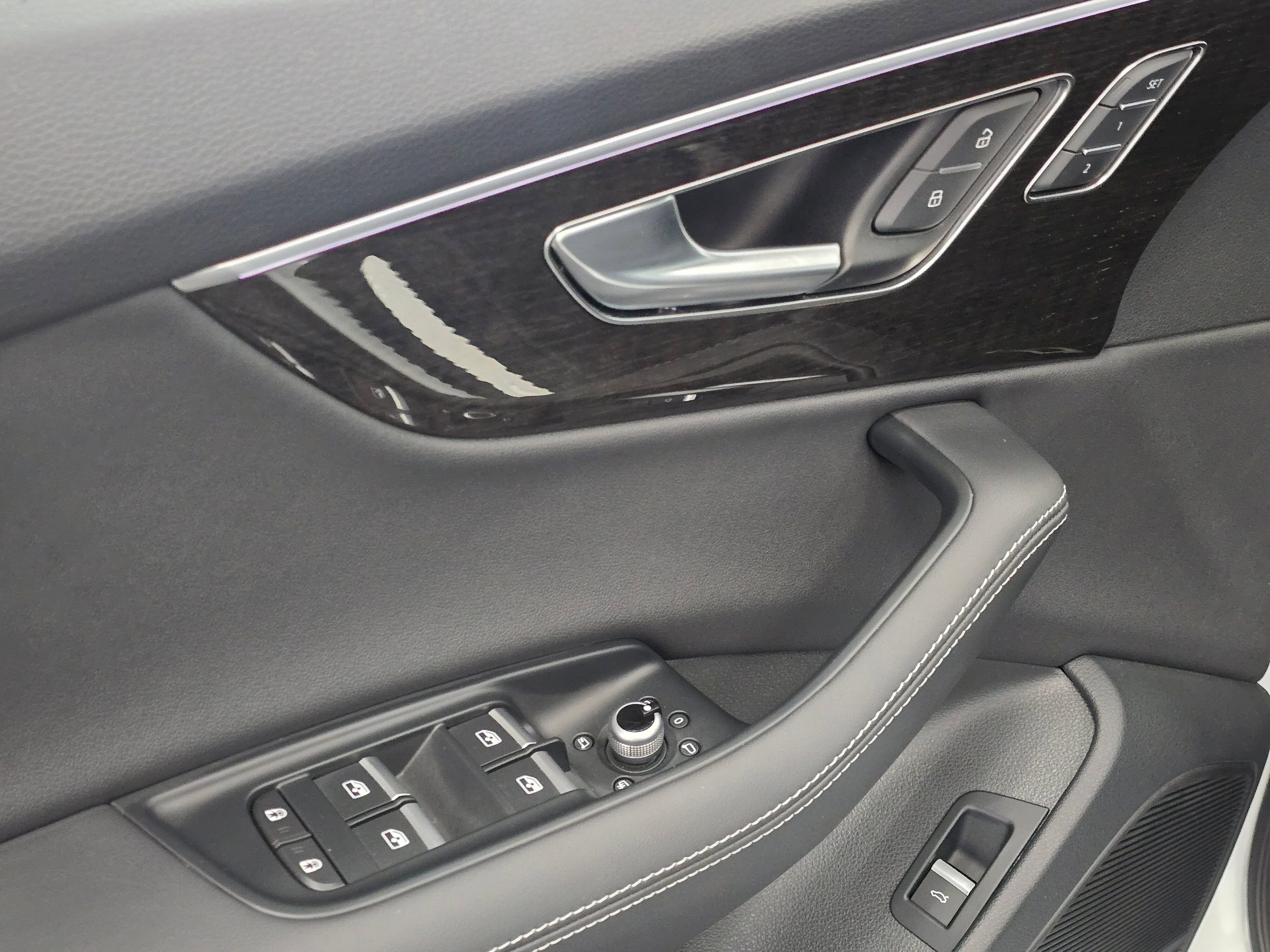 Certified 2025 Audi Q7 3.0T Premium Plus w/ Premium Plus Package image 36