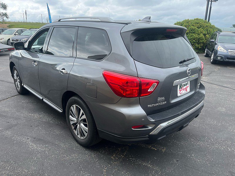 Used 2019 Nissan Pathfinder SL AWD/4WD image 6