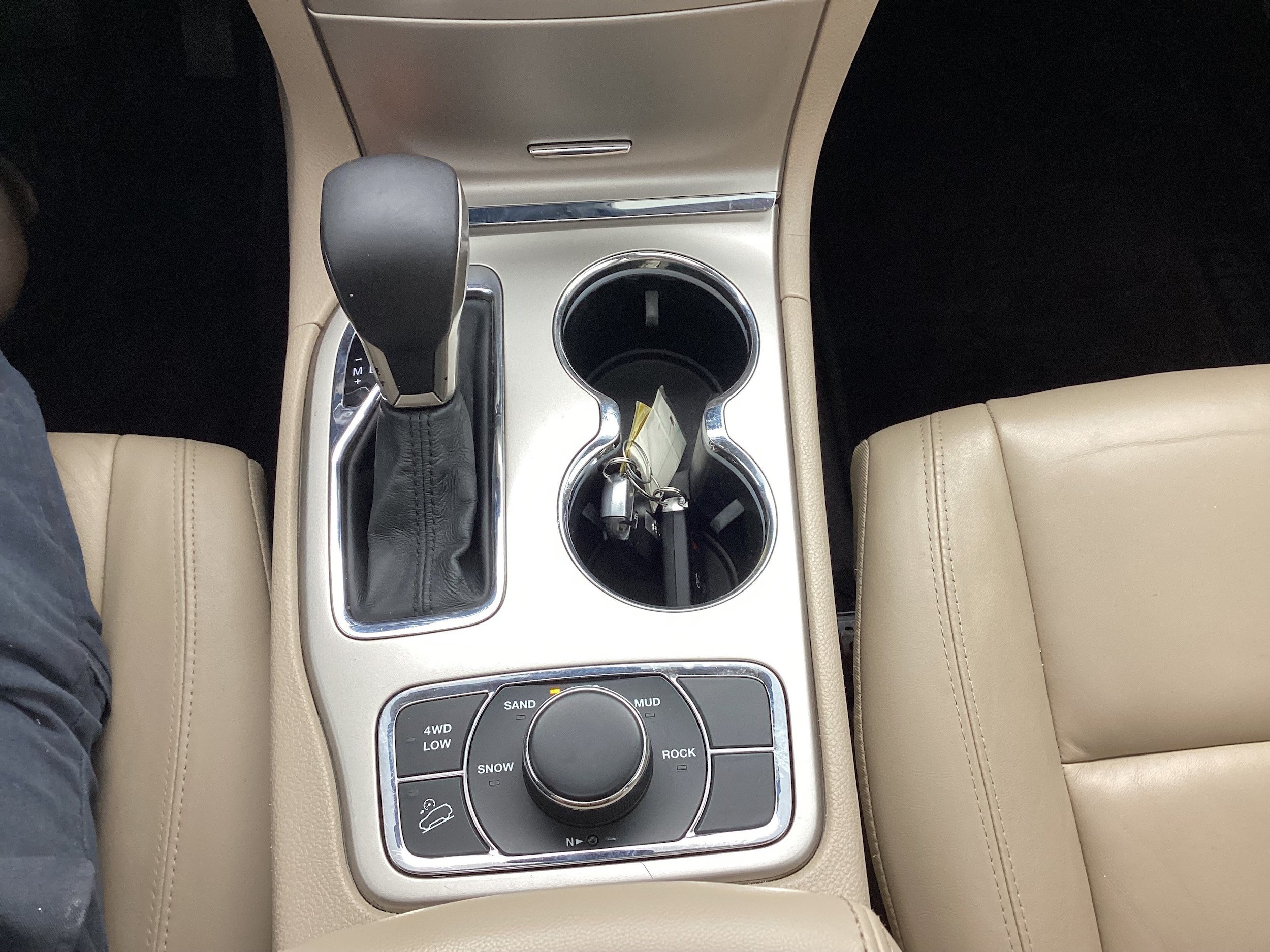 Used 2016 Jeep Grand Cherokee Limited AWD/4WD image 21