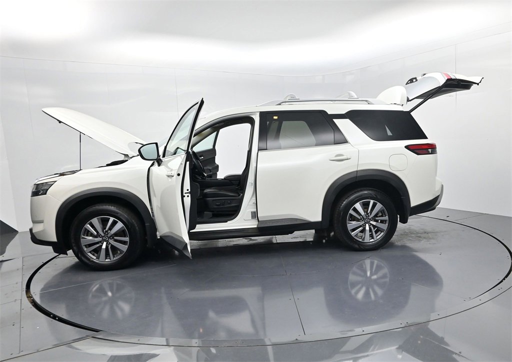 Used 2022 Nissan Pathfinder SL image 53