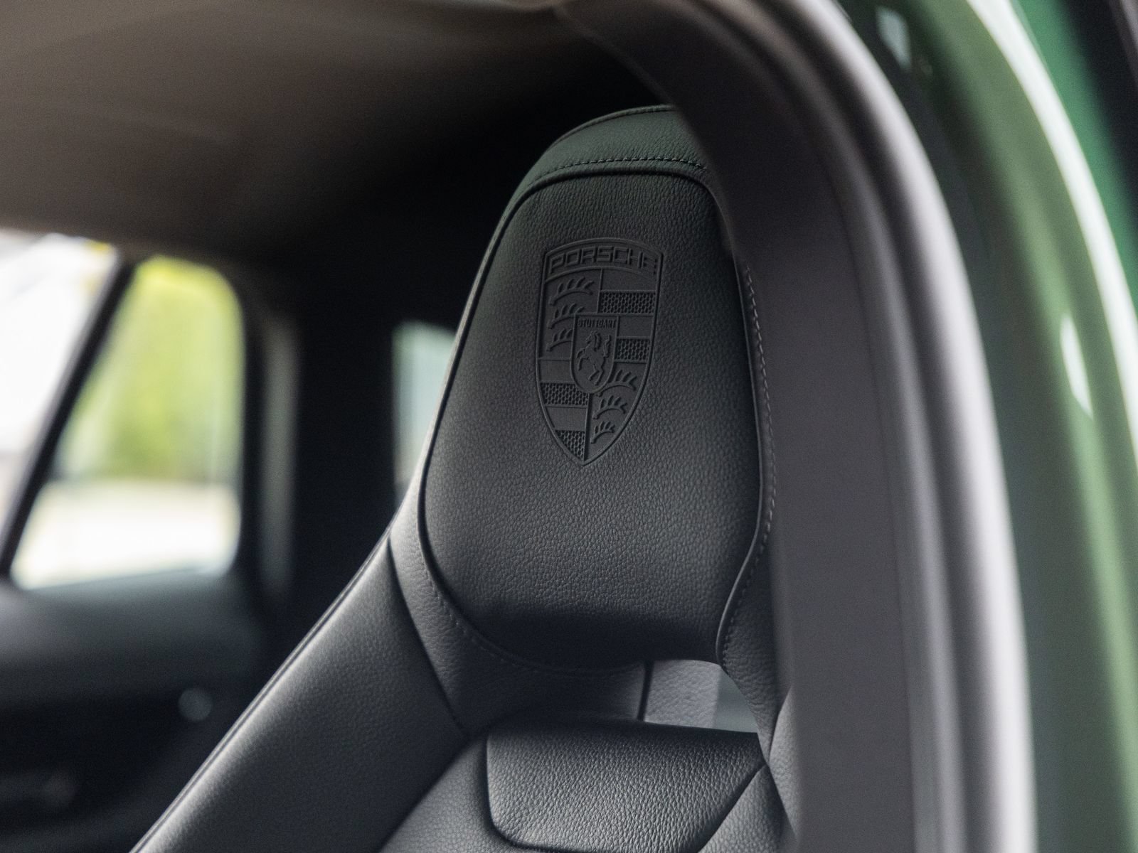 Certified 2025 Porsche Panamera image 28