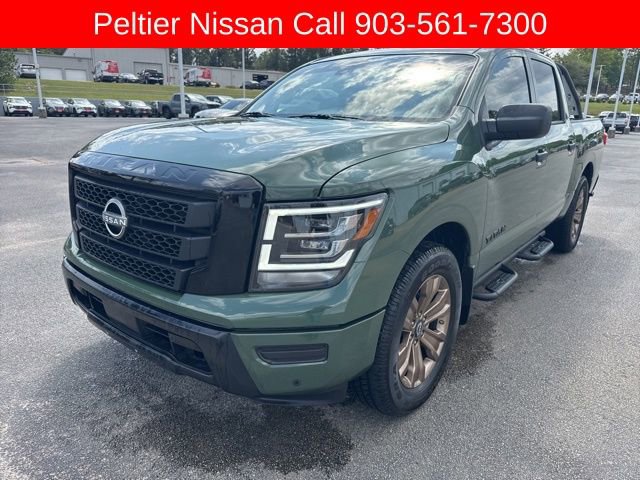 Used 2024 Nissan Titan SV w/ SV Bronze Edition Package image 7