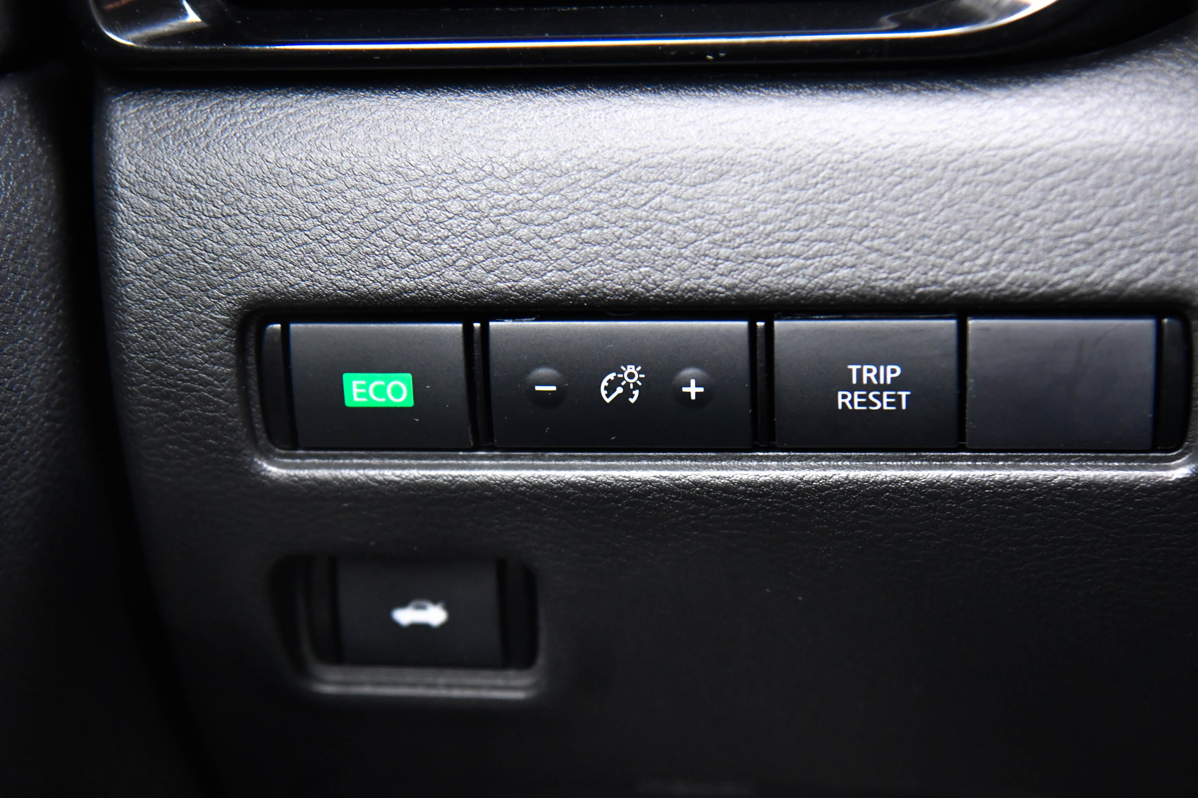 Used 2024 Nissan Sentra SV image 28