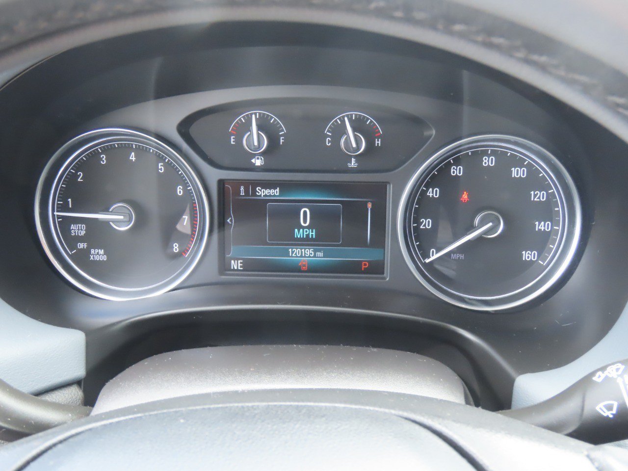Used 2019 Buick Enclave Essence AWD/4WD image 28