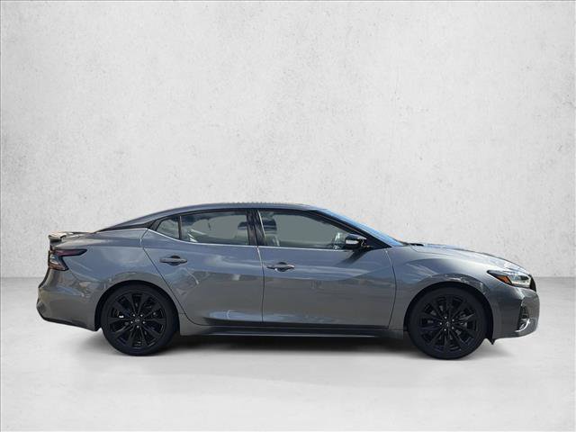 Used 2023 Nissan Maxima SR w/ Sport Mat Group FWD image 4