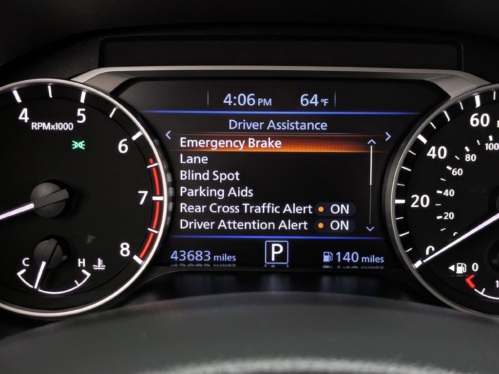 Used 2023 Nissan Altima 2.5 SR AWD/4WD image 7