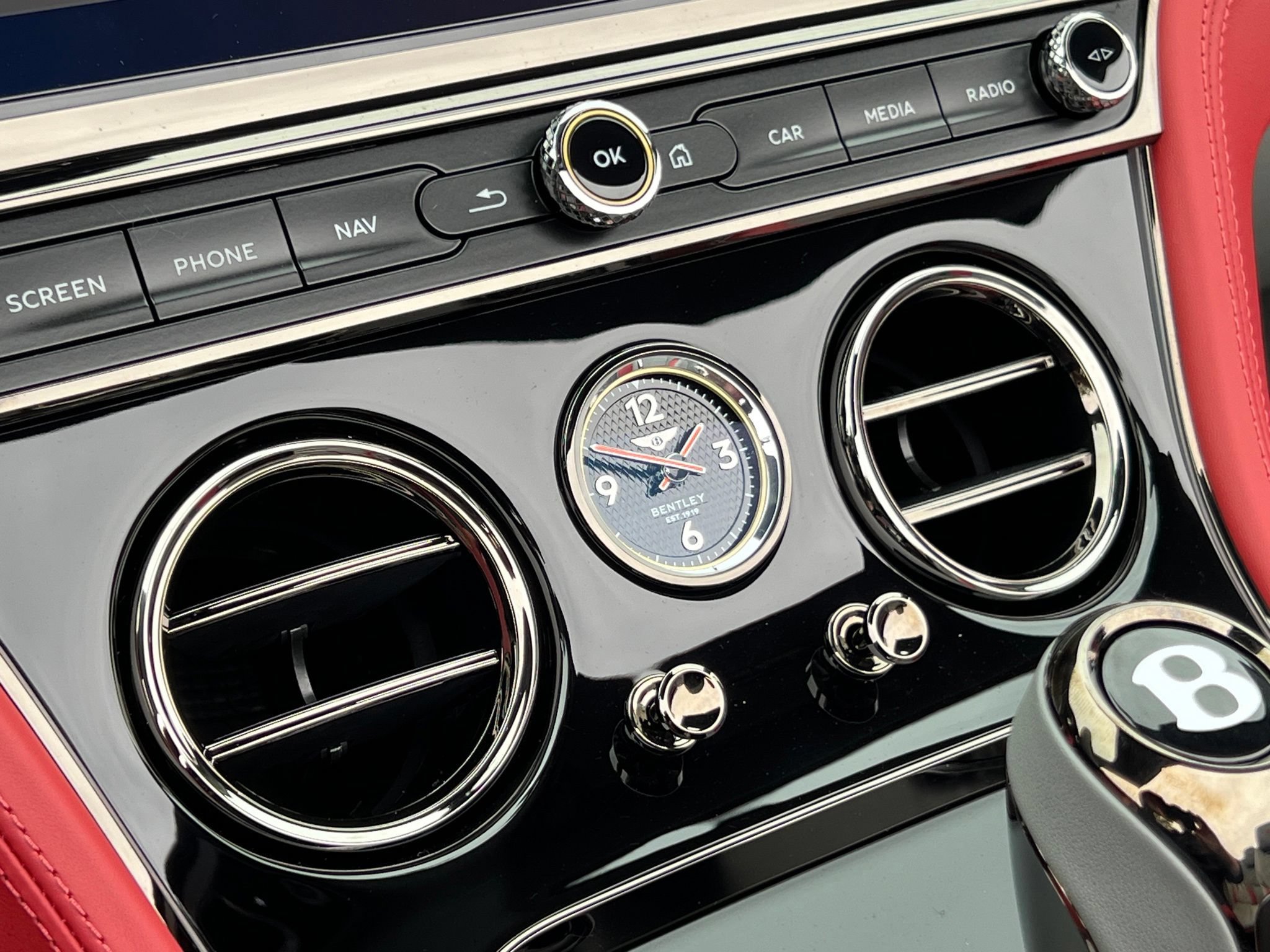 New 2026 Bentley Continental GTC AWD/4WD image 26