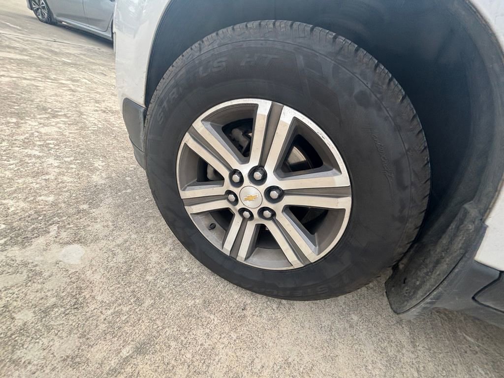 Used 2016 Chevrolet Traverse LT image 14