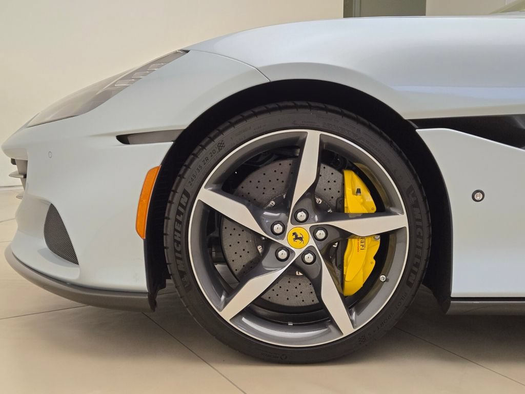 Used 2023 Ferrari Portofino M RWD image 13