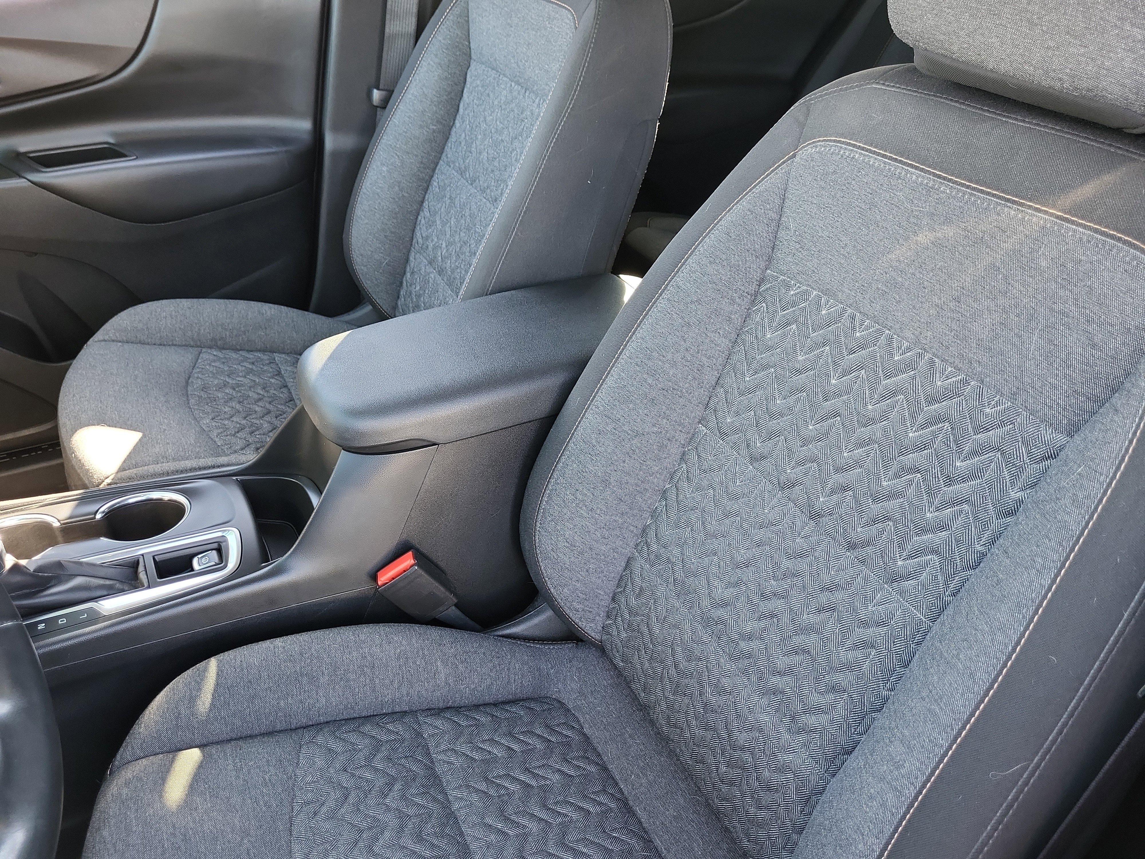 Used 2023 Chevrolet Equinox LT image 13