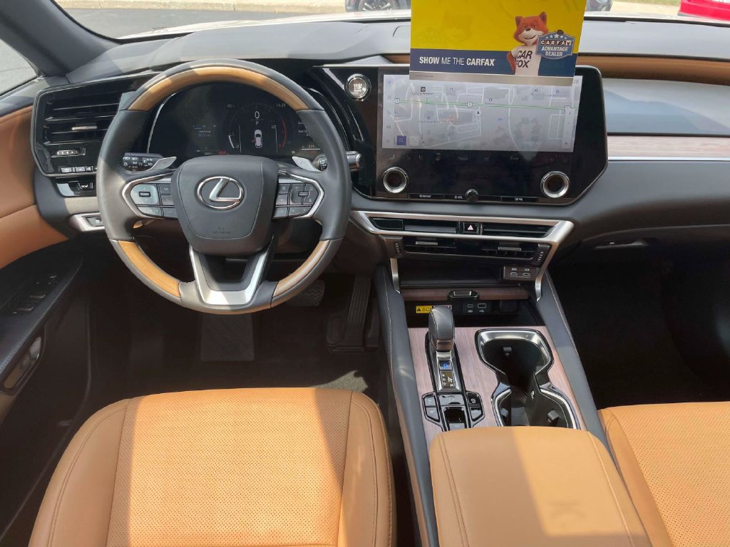 Used 2026 Lexus RX 350 Premium w/ Accessory Package (2T) AWD/4WD image 12