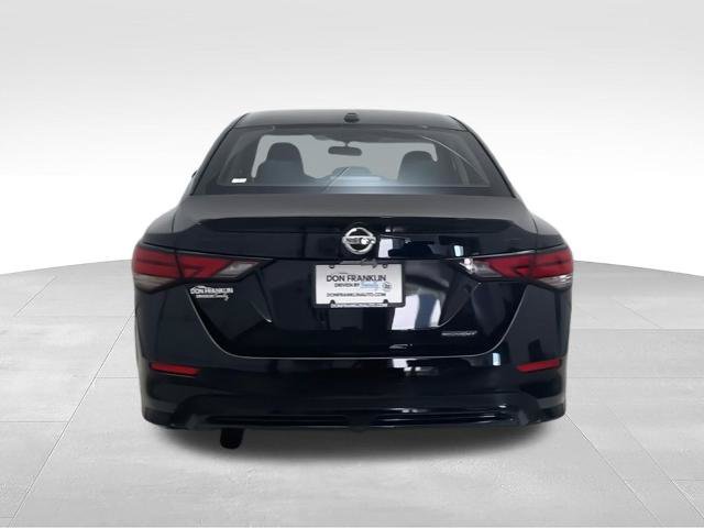 Certified 2022 Nissan Sentra SR w/ Midnight Edition FWD image 7