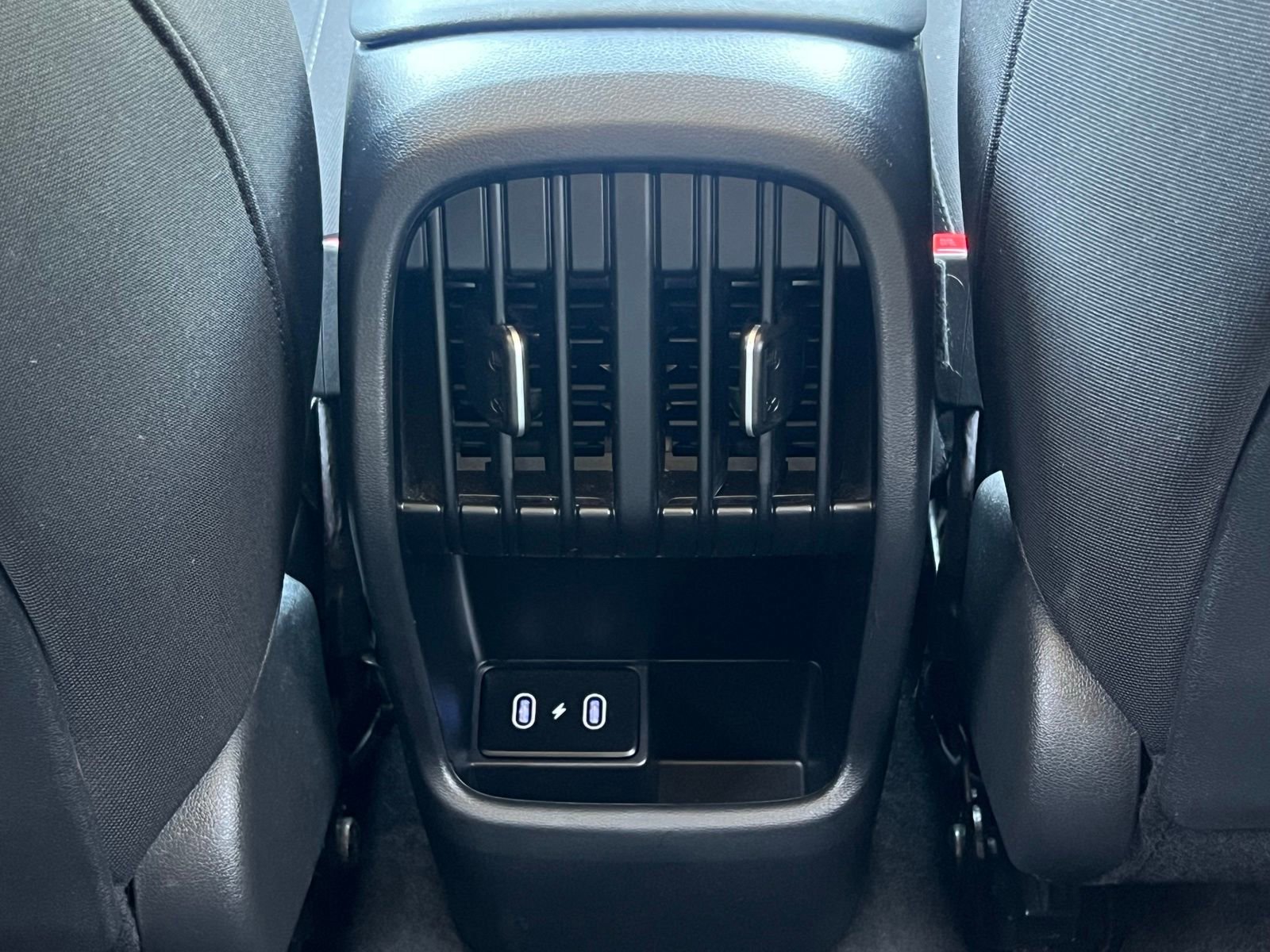 Used 2024 Hyundai Kona SEL w/ Convenience Package FWD image 17