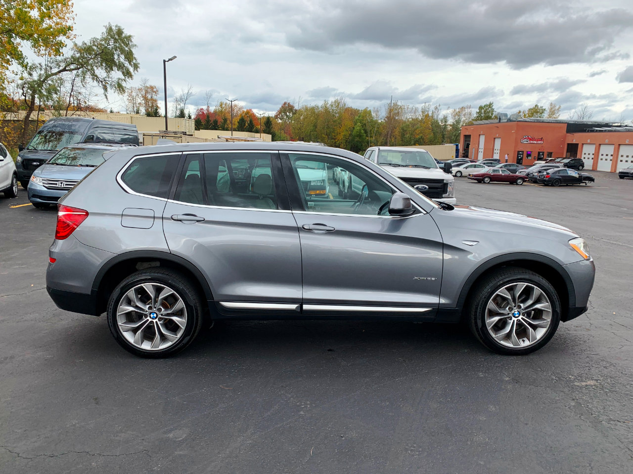 Used 2016 BMW X3 xDrive28i image 3